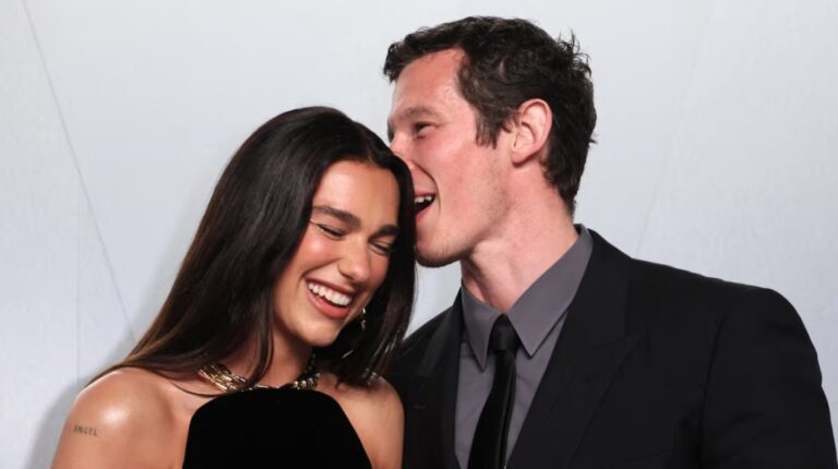 dua-lipa-y-callum-turner-habian-anunciado-su-compromiso-en-junio-del-2025-foto-reutersdanny-moloshok