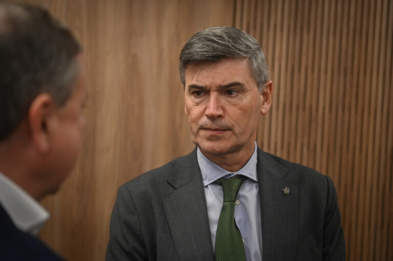 Diputados

Daniel Passerini intendente de cordoba 
Foto Federico Lopez Claro