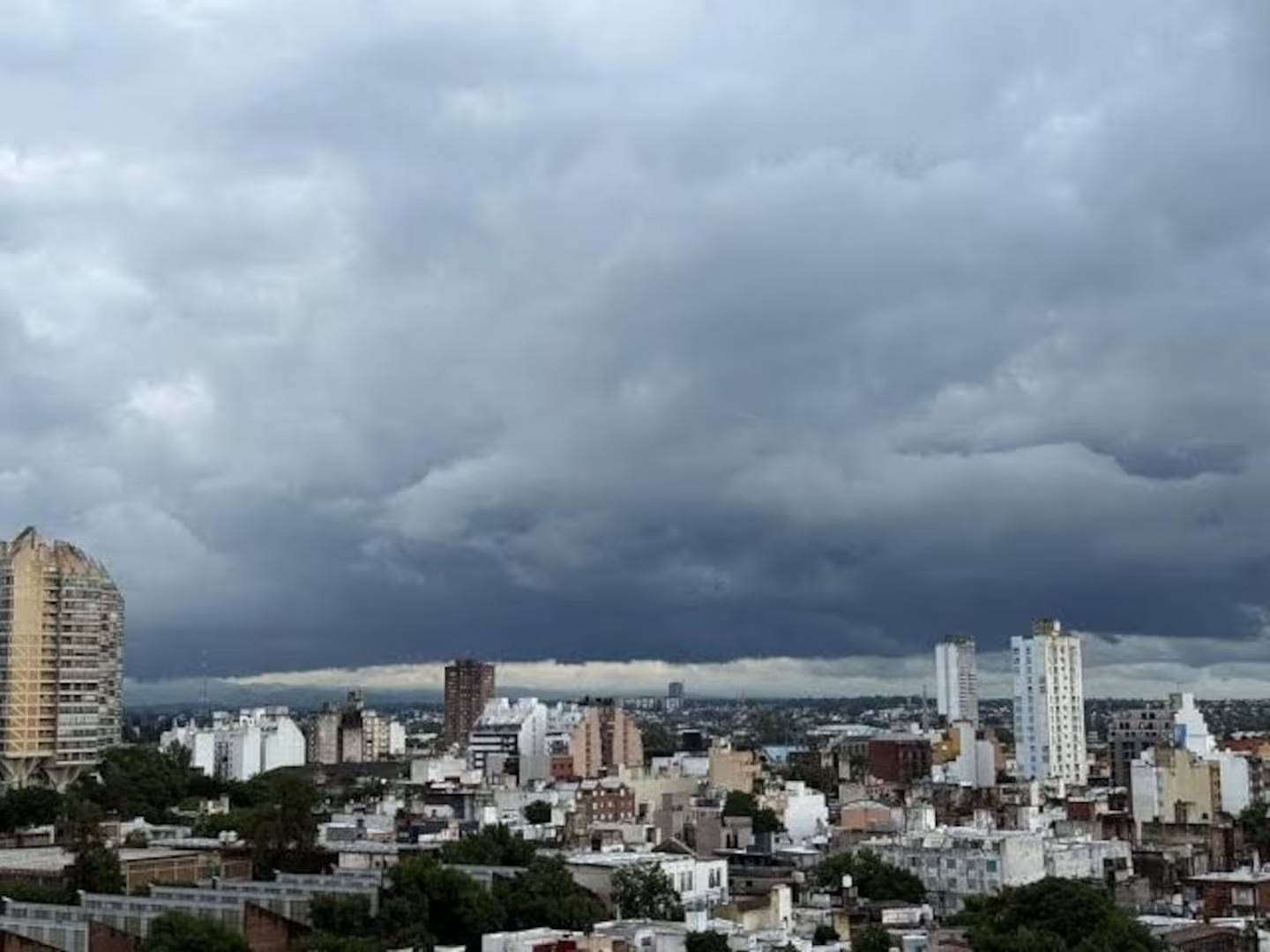 cielo-nublado-en-cordoba-7S7OWXVRRZDP3CLDJU32J7HD7M