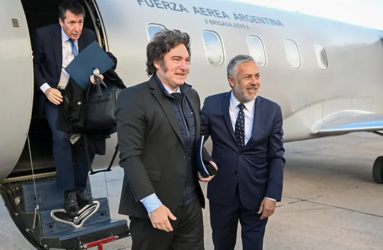 el-presidente-javier-milei-y-el-gobernador-alfredo-cornejo-mendoza-imagen-archivo-gobierno-mendoza (1)