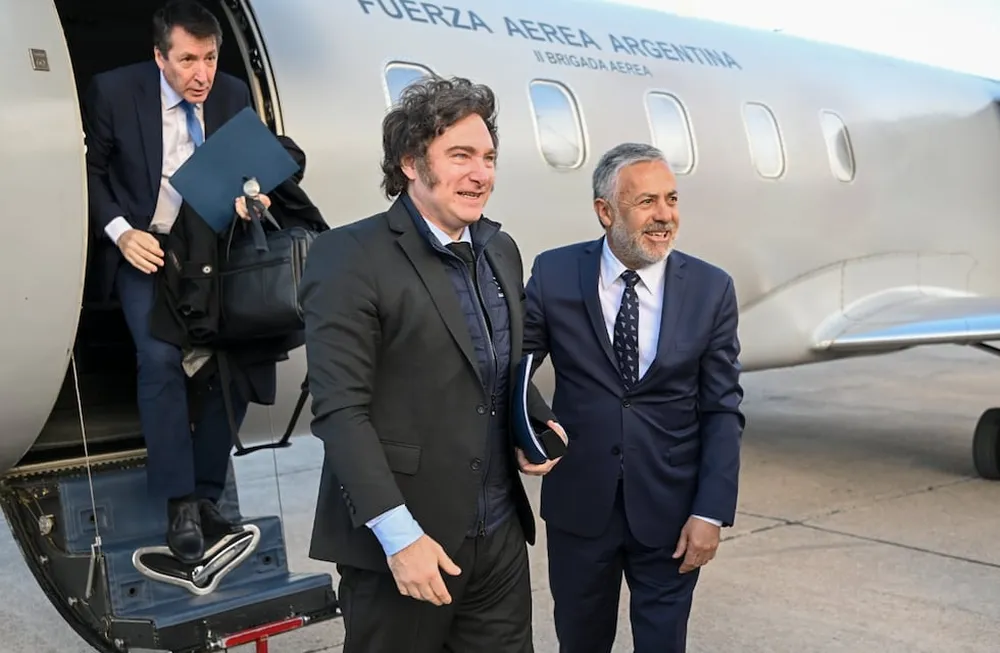 el-presidente-javier-milei-y-el-gobernador-alfredo-cornejo-mendoza-imagen-archivo-gobierno-mendoza (1)